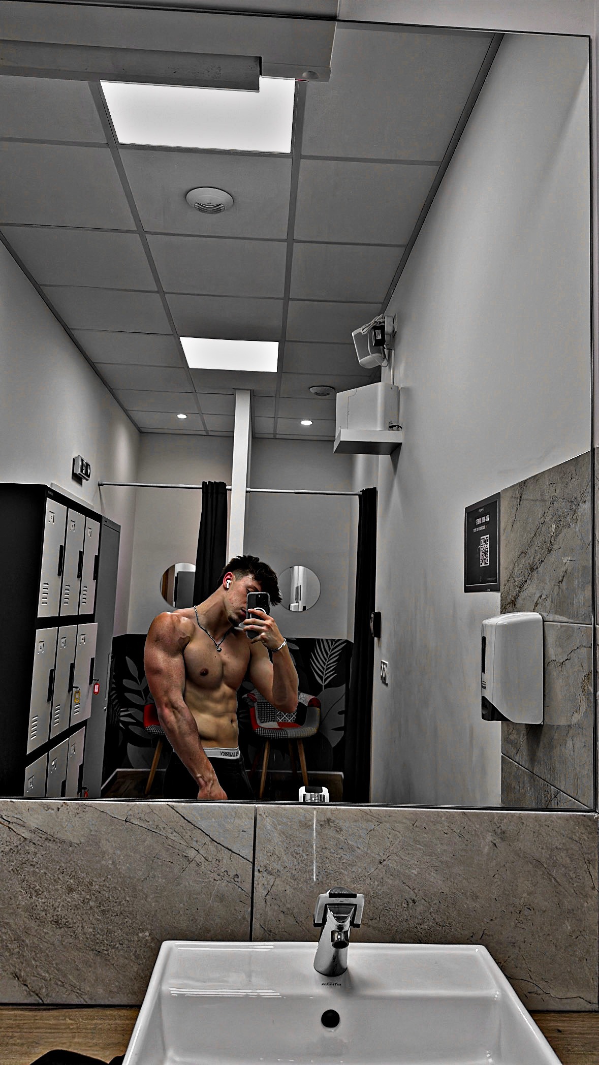 Mick - Brunehaut - Hainaut | Rencontre Trans